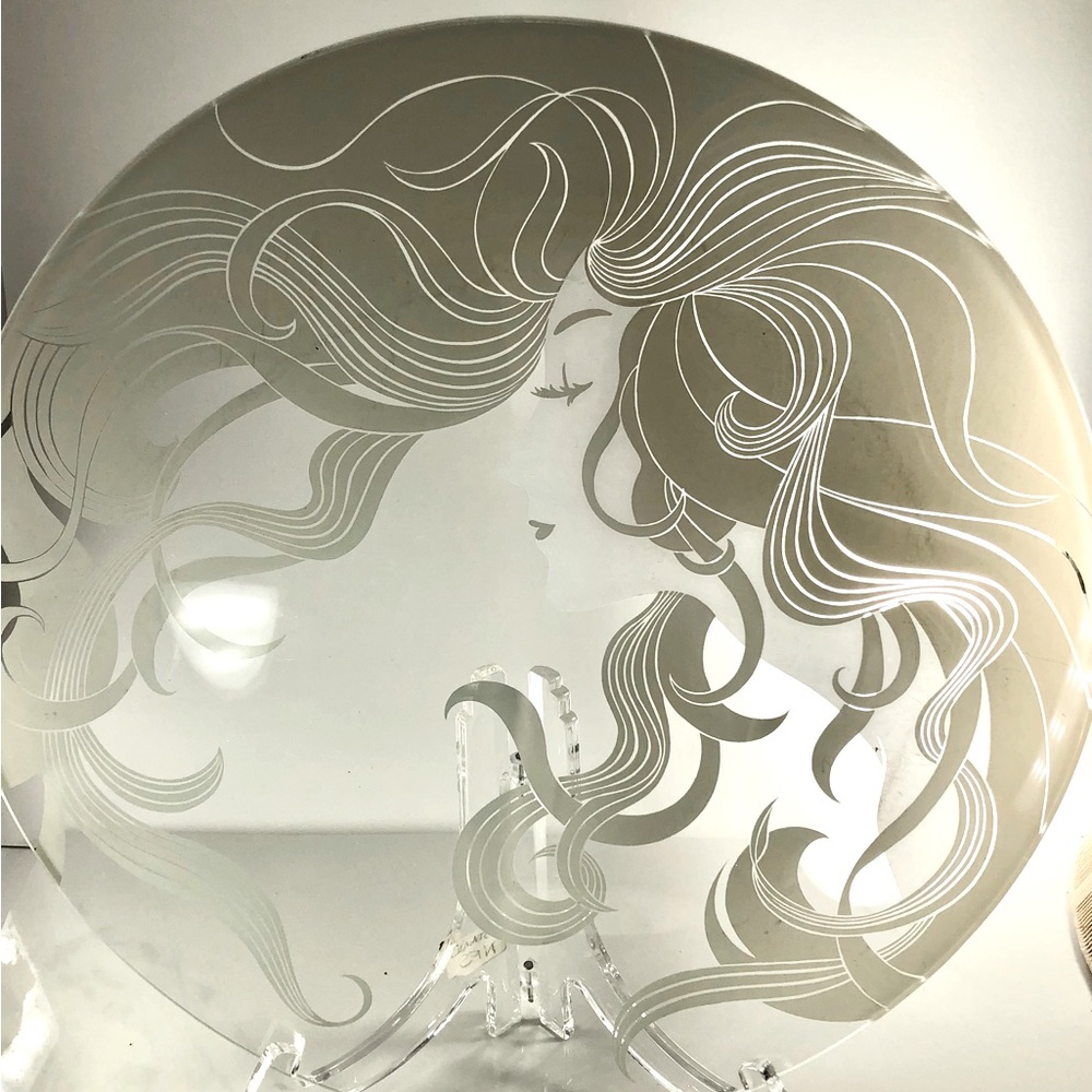 VTG ART GLASS 1970’s WHIMSICAL WOMEN SILHOUETTE